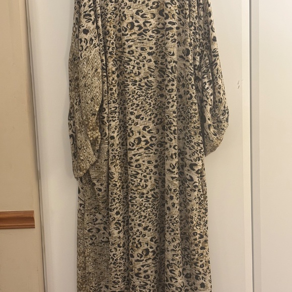 By vinnik down stage duster leopard pebble beach - Picture 10 of 10